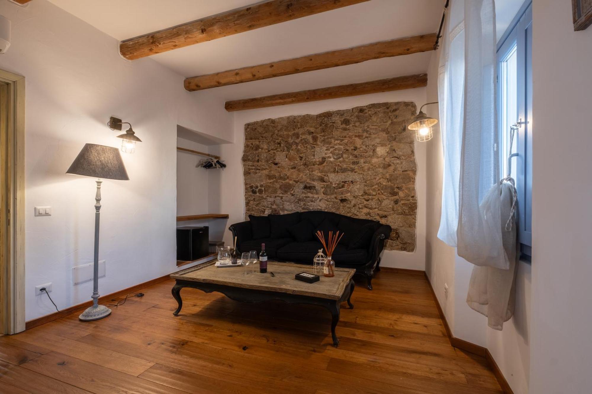 Dimoras Dimore Nel Cuore Di Olbia Ngoại thất bức ảnh